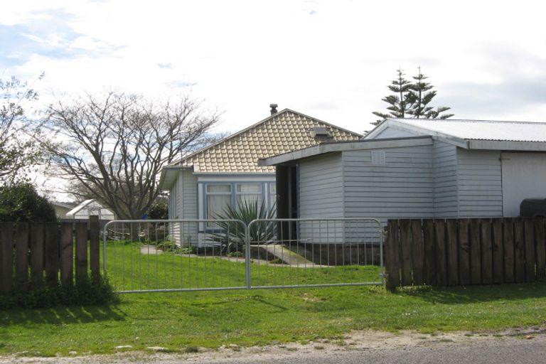 Photo of property in 9 Hiawatha Lane, Takaka, 7110