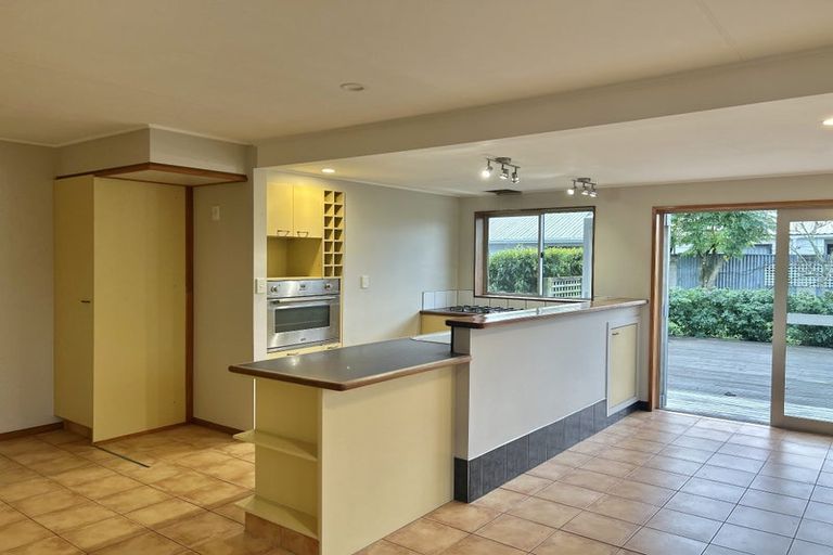 Photo of property in 15 Spriggs Crescent, Greenmeadows, Napier, 4112