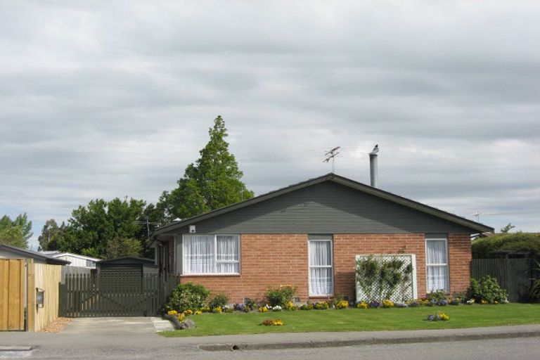 Photo of property in 71 Johns Road, Rangiora, 7400
