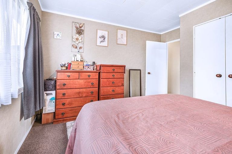 Photo of property in 24 Enfield Street, Nawton, Hamilton, 3200