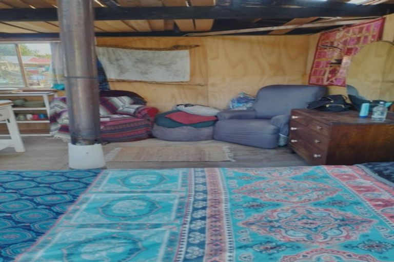 Photo of property in 6 Keppel Street, Porangahau, 4291