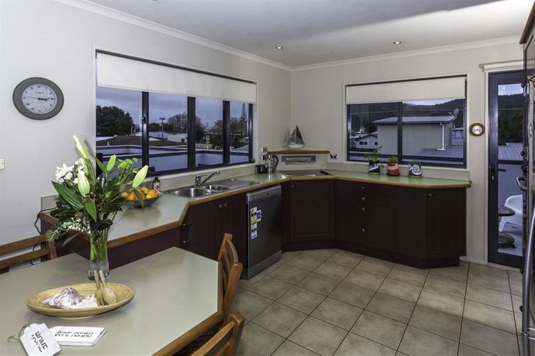 Photo of property in 213b Hetherington Road, Whangamata, 3620