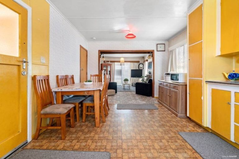 Photo of property in 73 Manuroa Road, Takanini, 2112