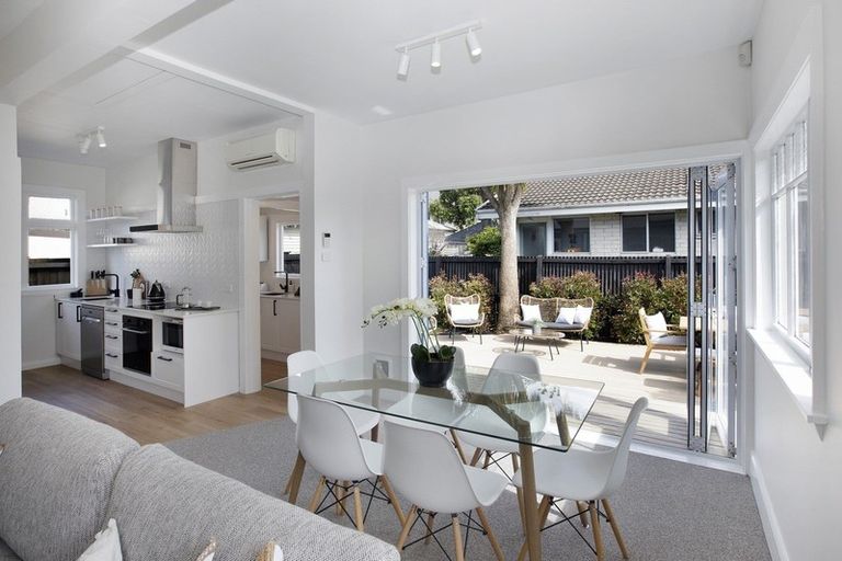 Photo of property in 9 Montrose Street, Sydenham, Christchurch, 8023