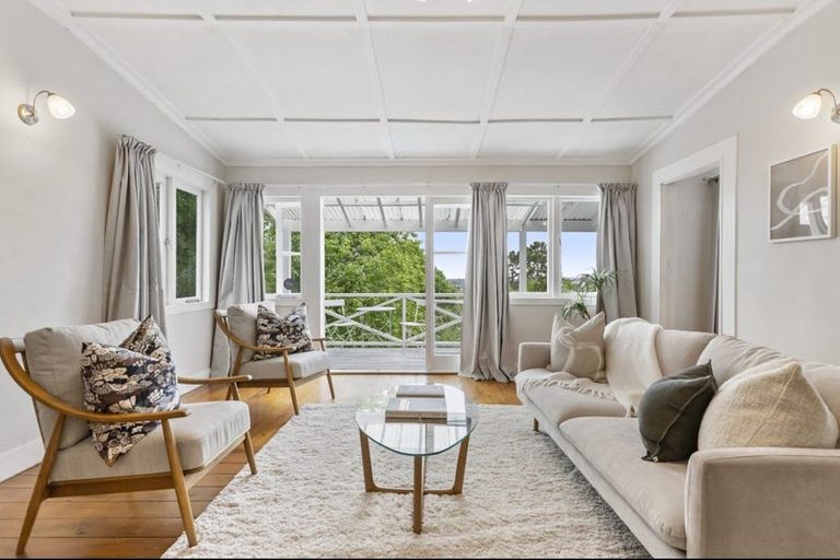 Photo of property in 70 Pleasant Road, Glen Eden, Auckland, 0602