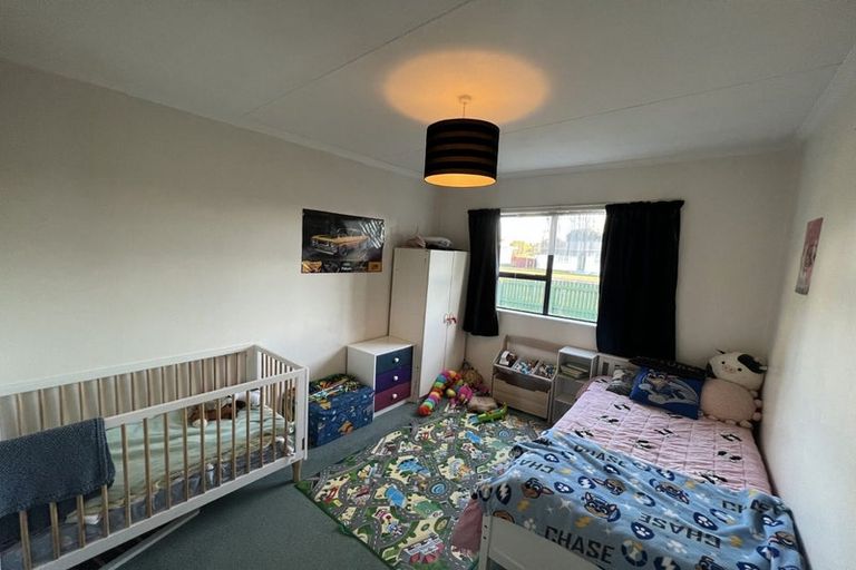 Photo of property in 20 Mako Mako Road, Levin, 5510