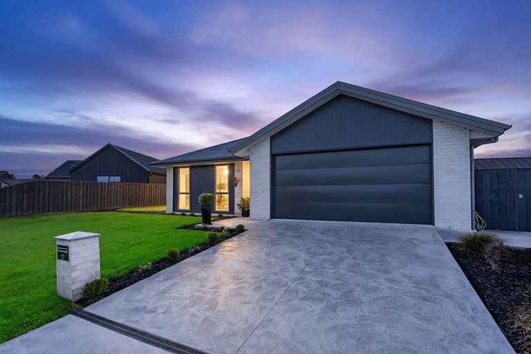 Photo of property in 17 Foster Place, Amberley, 7410
