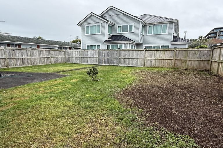 Photo of property in 12 Crete Avenue, Milford, Auckland, 0620