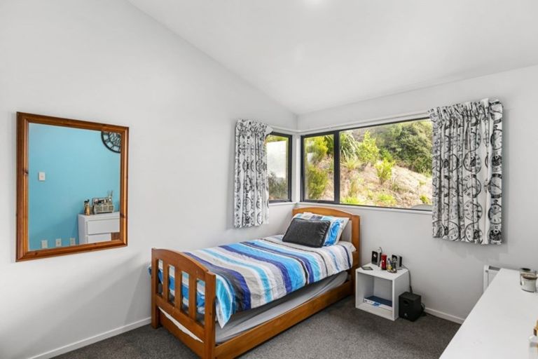 Photo of property in 4 Atamira Close, Churton Park, Wellington, 6037