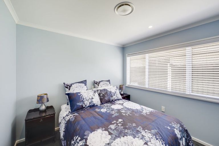 Photo of property in 35 Holyrood Street, Taradale, Napier, 4112