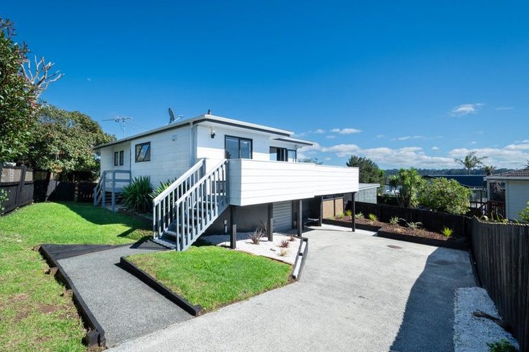 Photo of property in 2/25 Clearview Heights, Ranui, Auckland, 0612