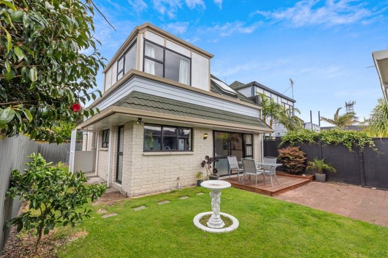 Photo of property in 11 Dalray Avenue, Takanini, 2112