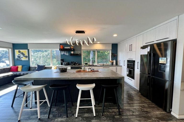 Photo of property in 2/22 Lansdowne Street, Bayswater, Auckland, 0622