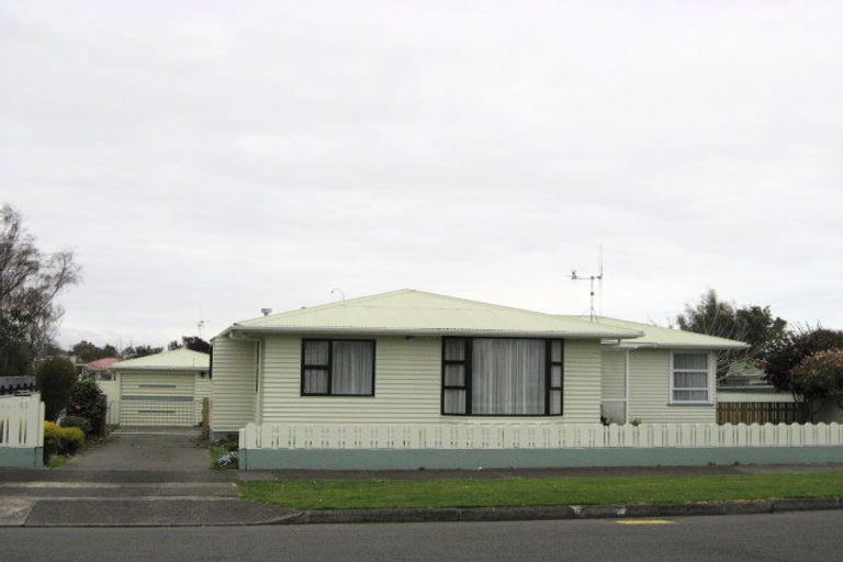 Photo of property in 8 Hobson Street, Levin, 5510