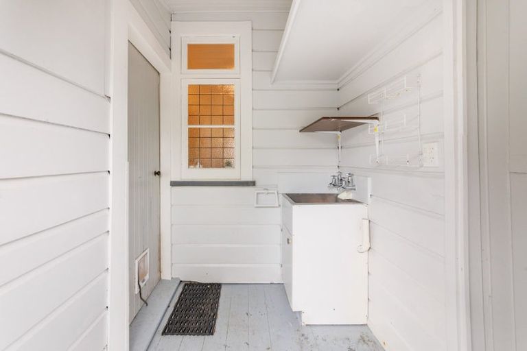 Photo of property in 69 Chelwood Street, Takaro, Palmerston North, 4412