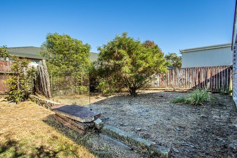 Photo of property in 14 Mahana Road, Paraparaumu Beach, Paraparaumu, 5032
