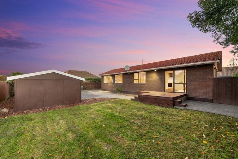 Photo of property in 2/30a Manning Place, Woolston, Christchurch, 8023