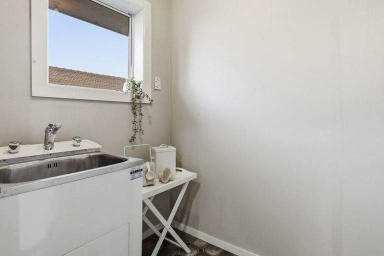 Photo of property in 5 Inverell Place, North New Brighton, Christchurch, 8083