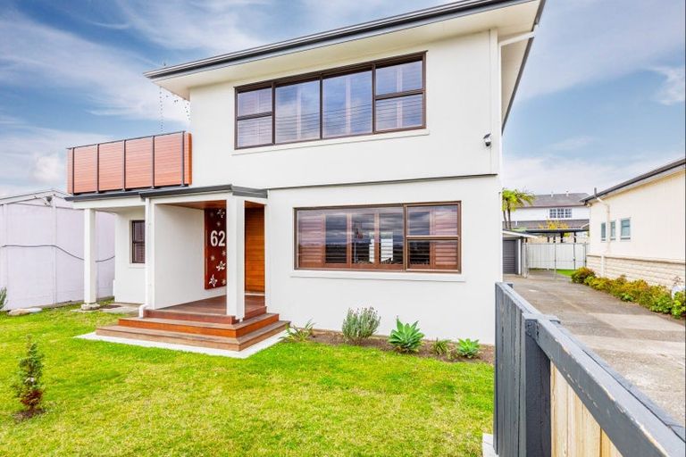 Photo of property in 62 Meeanee Quay, Westshore, Napier, 4110