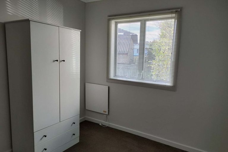 Photo of property in 15 Marsh Avenue, Forrest Hill, Auckland, 0620