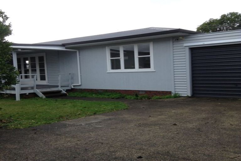 Photo of property in 86 Sturges Road, Henderson, Auckland, 0612