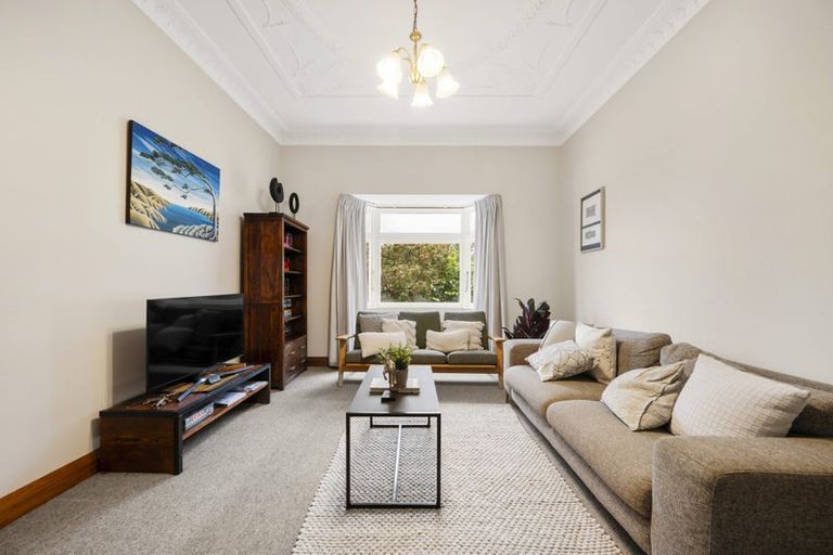 Photo of property in 1 Dover Street, Island Bay, Wellington, 6023