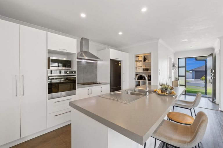 Photo of property in 4 Matawai Puna Drive, Pukekohe, 2120