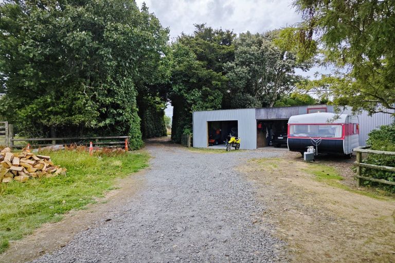Photo of property in 223 Mataro Road, Onaero, Urenui, 4375