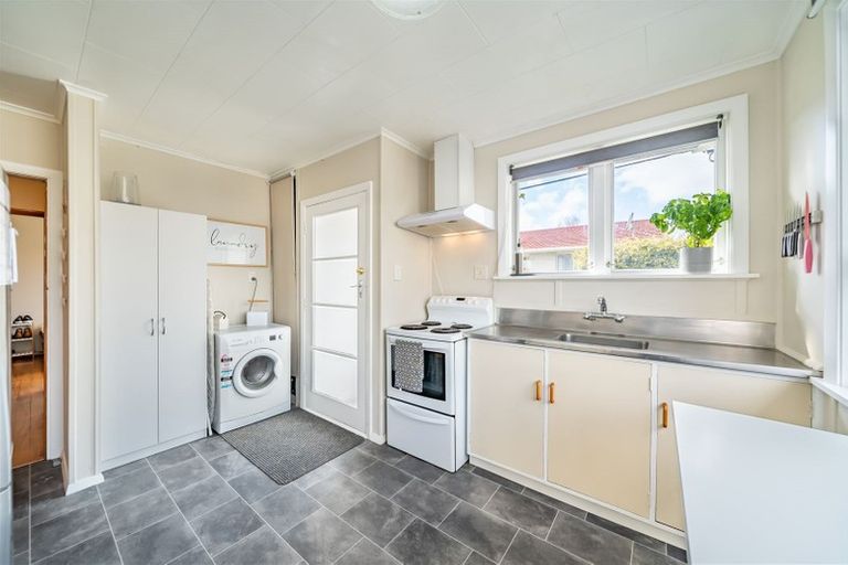 Photo of property in 68f2-a Seddon Street, Wallaceville, Upper Hutt, 5018