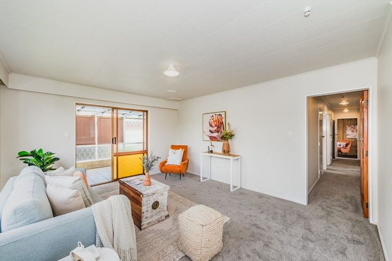 Photo of property in 25 Arawhata Road, Paraparaumu, 5032