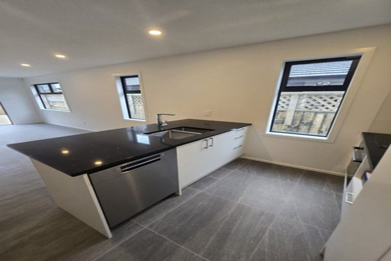 Photo of property in 53a Totara Crescent, Woburn, Lower Hutt, 5011