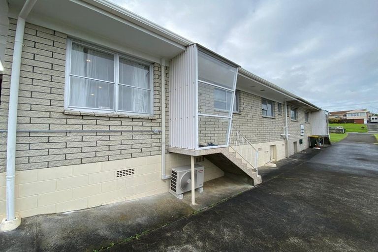 Photo of property in 2/15 O'halloran Road, Howick, Auckland, 2014