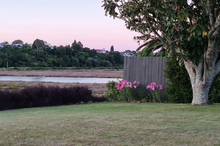 Photo of property in 7 College Place, Poike, Tauranga, 3112