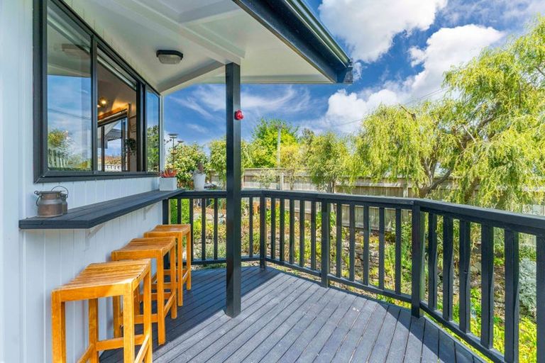 Photo of property in 22 Gillies Avenue, Taupo, 3330