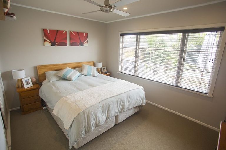 Photo of property in 33 Gilliam Street, New Lynn, Auckland, 0600