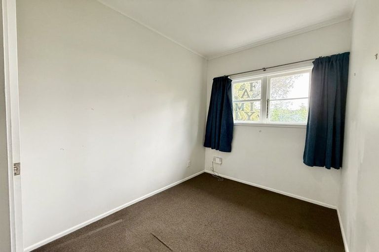 Photo of property in 11 Seddon Street, Naenae, Lower Hutt, 5011