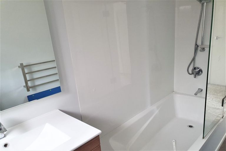 Photo of property in 564f1- Fergusson Drive, Trentham, Upper Hutt, 5018