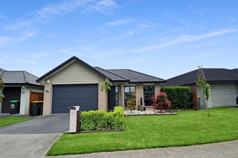 Photo of property in 13 Kirkaldy Street, Wattle Downs, Auckland, 2103