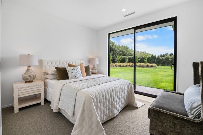 Photo of property in 21 Classiebawn Lane, Prebbleton, 7676