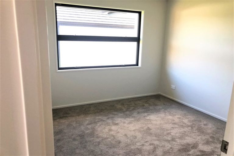 Photo of property in 5 Rosa Lane, Wigram, Christchurch, 8025