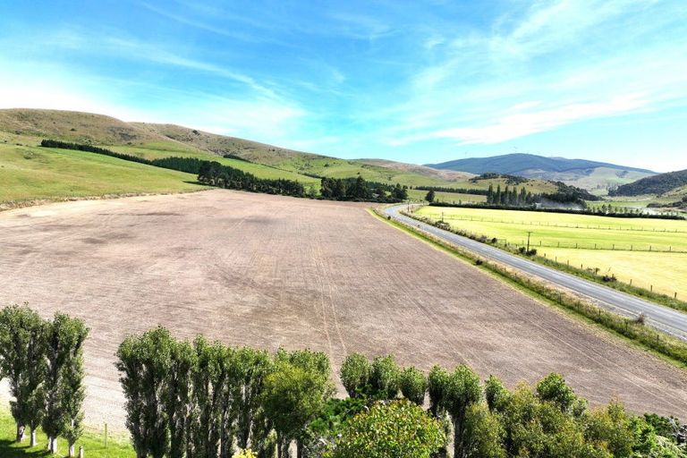 Photo of property in 1085 Dipton Mossburn Road, Castle Downs, Dipton, 9791