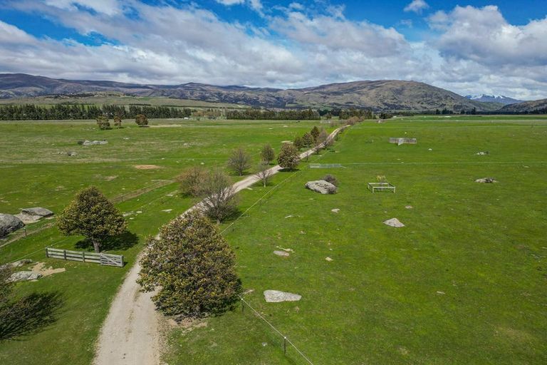 Photo of property in 182 Stevenson Road, Wanaka, 9382
