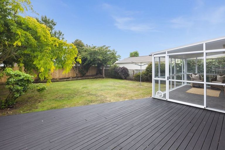 Photo of property in 369 Mairehau Road, Parklands, Christchurch, 8083