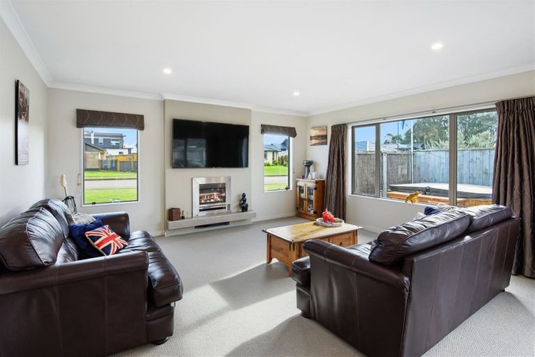Photo of property in 26 Okarito Avenue, Levin, 5510