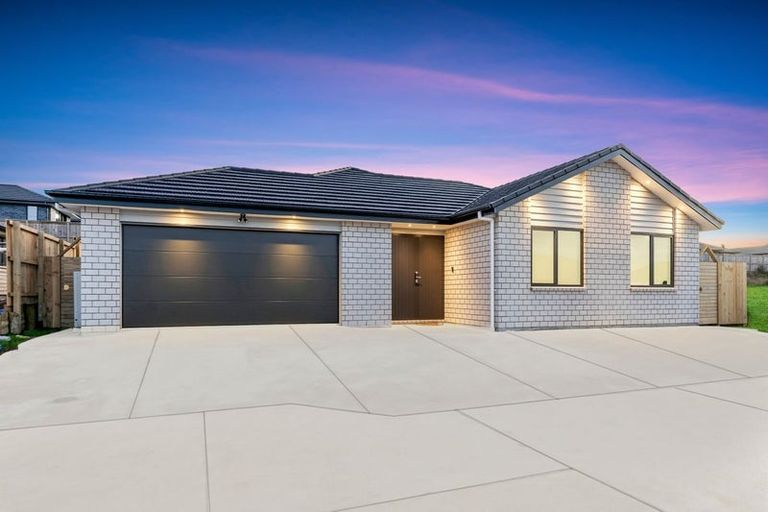 Photo of property in 5 Titchmarsh Lane, Pokeno, 2402