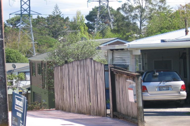 Photo of property in 2/34 Koromiko Street, New Lynn, Auckland, 0600