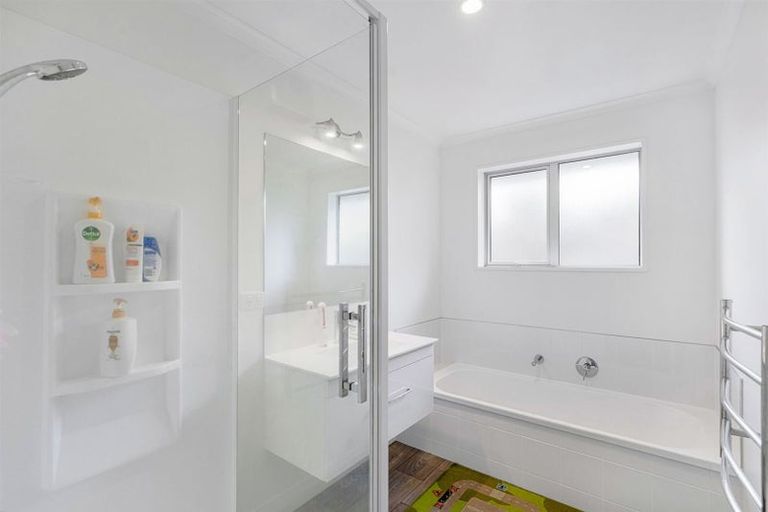 Photo of property in 142a Highsted Road, Casebrook, Christchurch, 8051