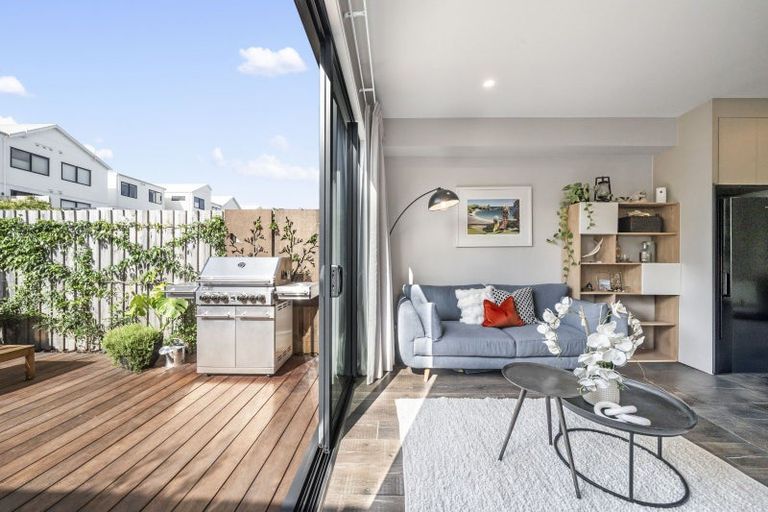 Photo of property in 83 Tarapuka Road, Westgate, Auckland, 0814