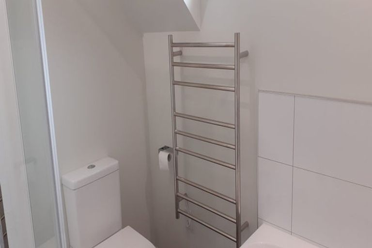 Photo of property in 6 Kerkwall Drive, Naenae, Lower Hutt, 5011