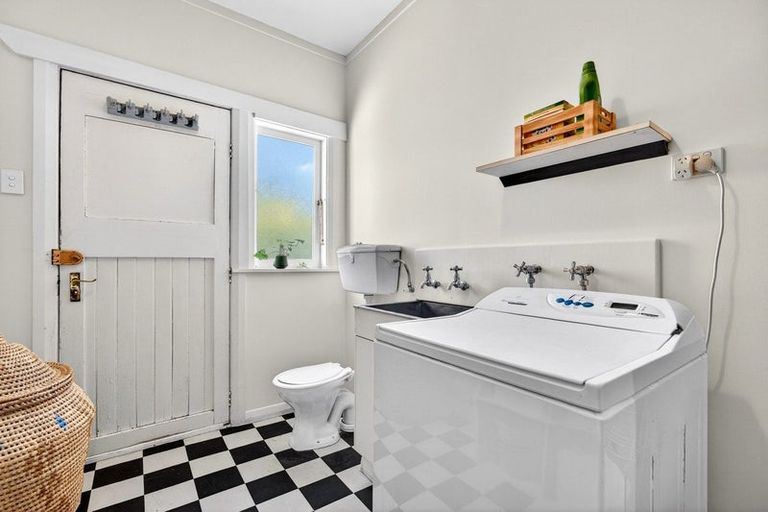 Photo of property in 19 Victoria Street, Masterton, 5810
